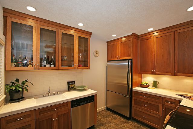 Kitchen ** Click for larger picture **