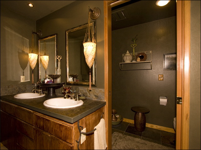 Master Bathroom ** Click for larger picture **